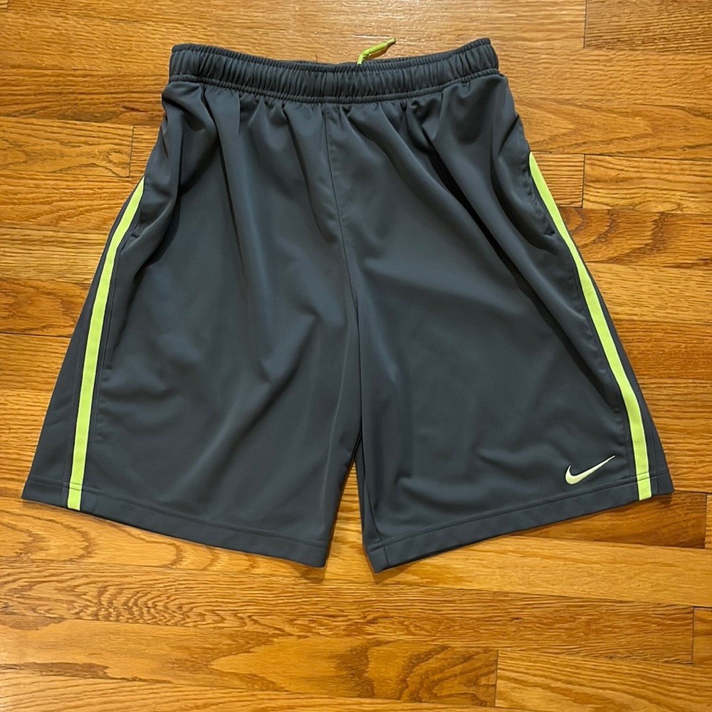 Nike training shorts M